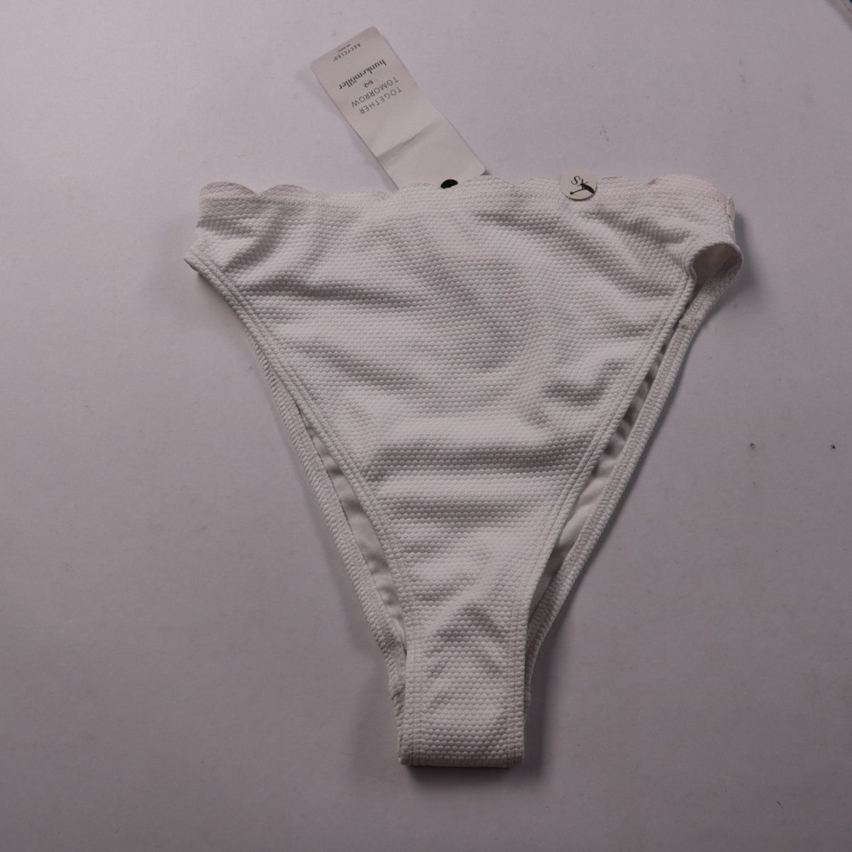 стринги Hunkemöller