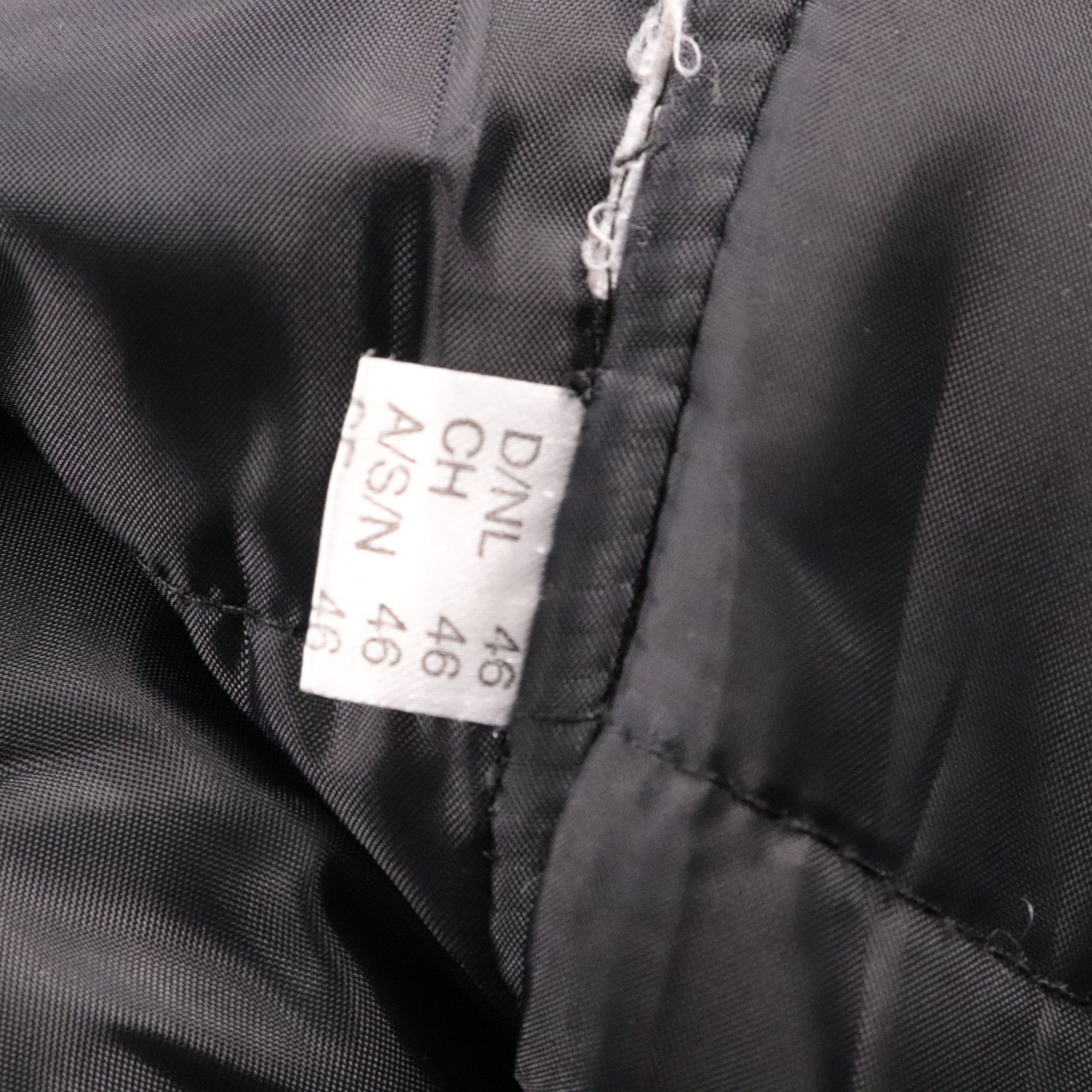 24112791-b