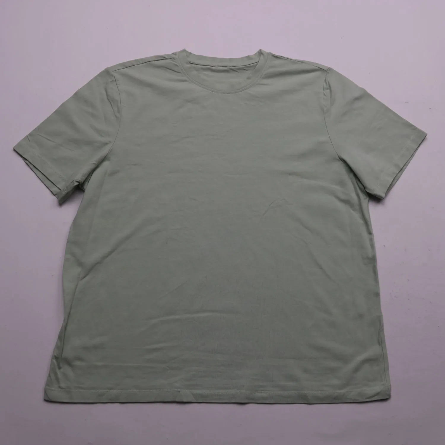 Светло-зелёная мужская футболка прямого кроя, размер 54 (XL)