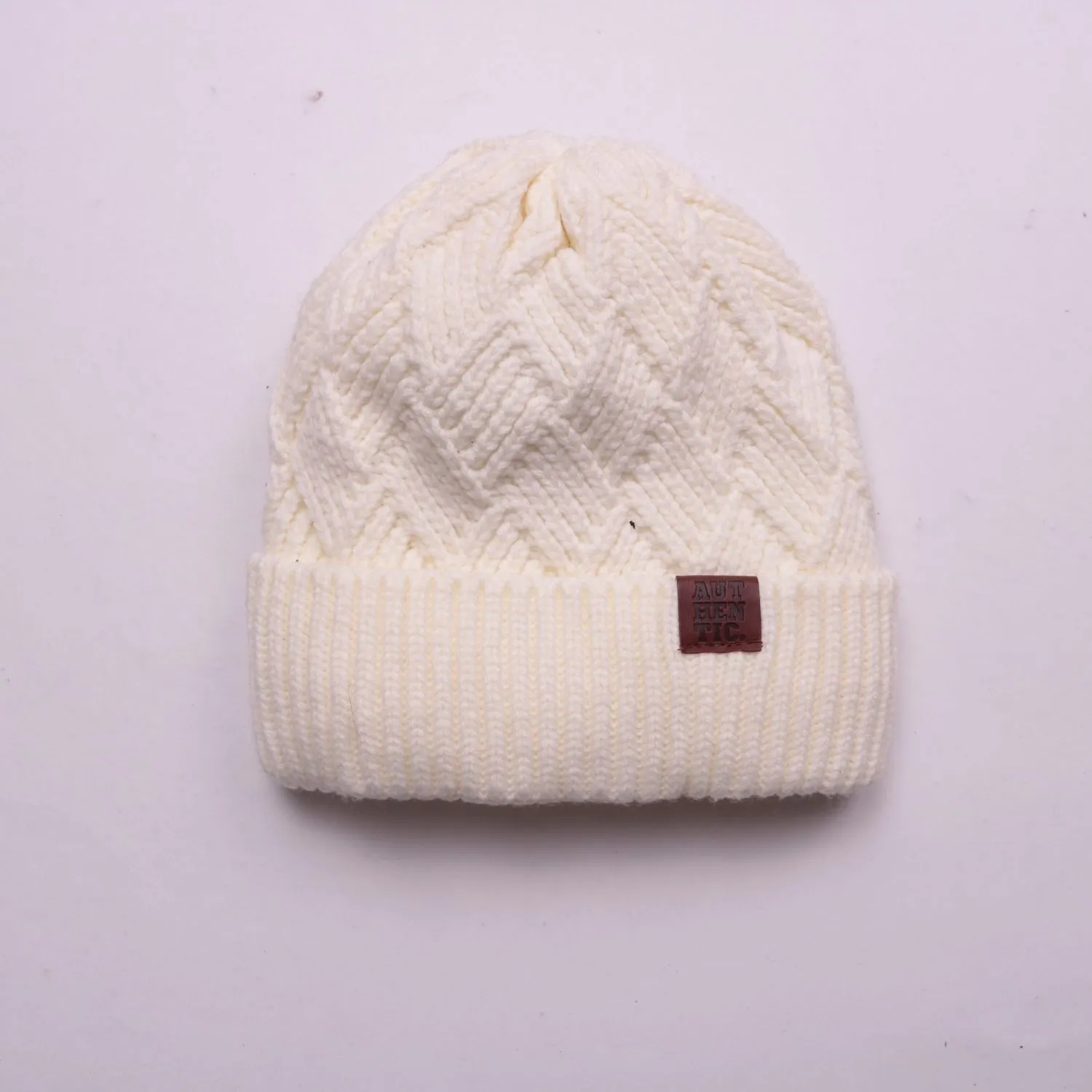 шапка Authentic
