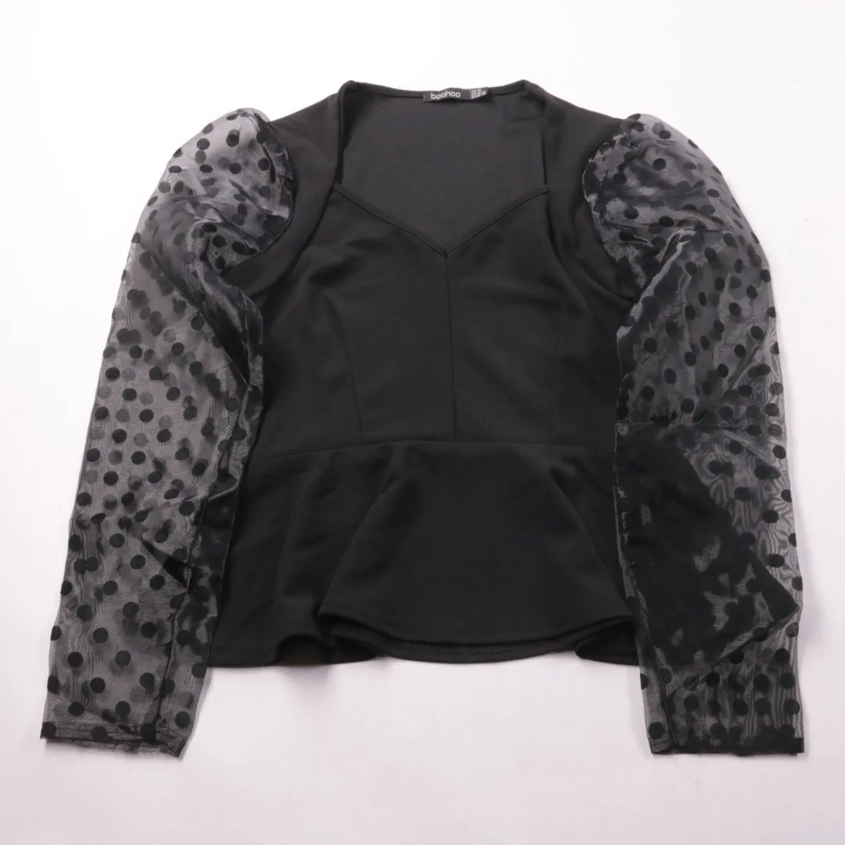 топ Boohoo