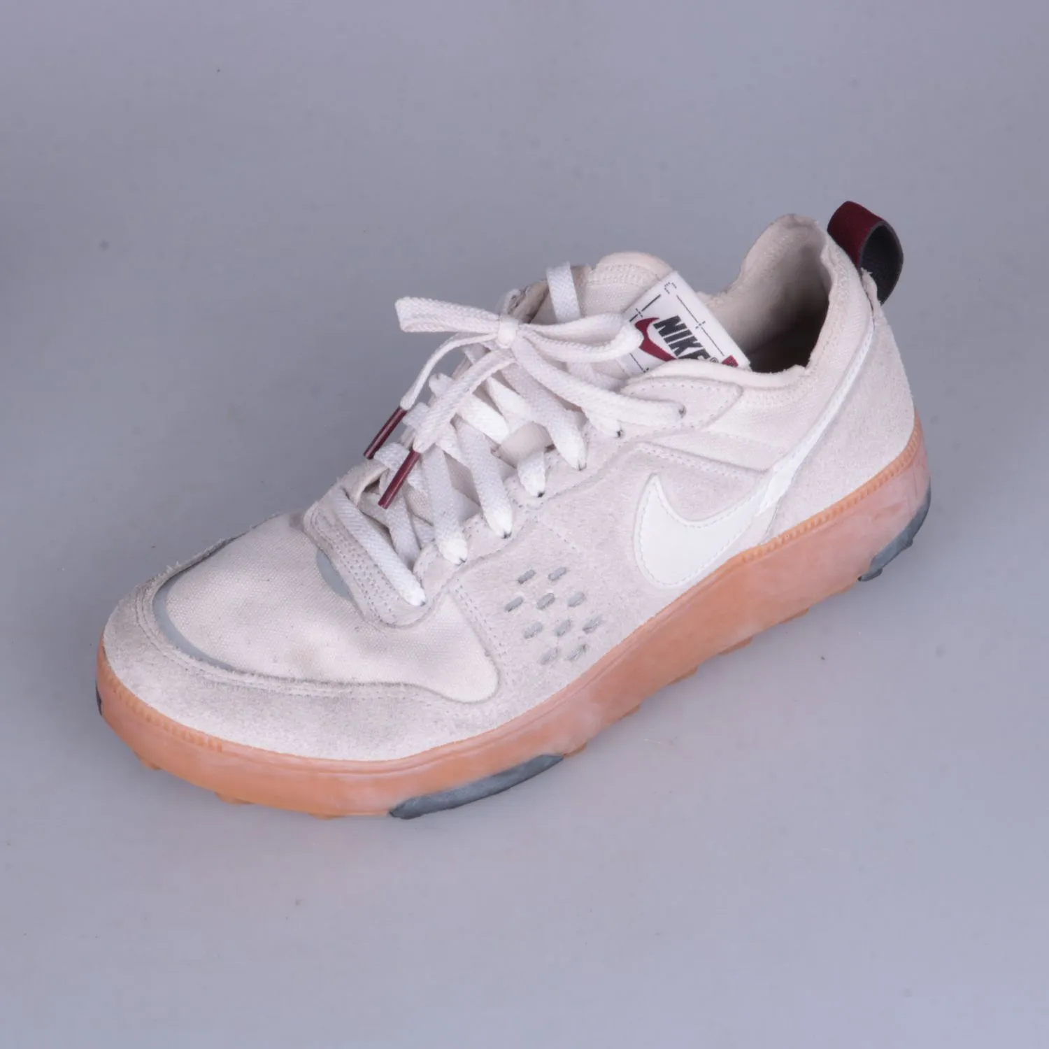 кроссовки Nike