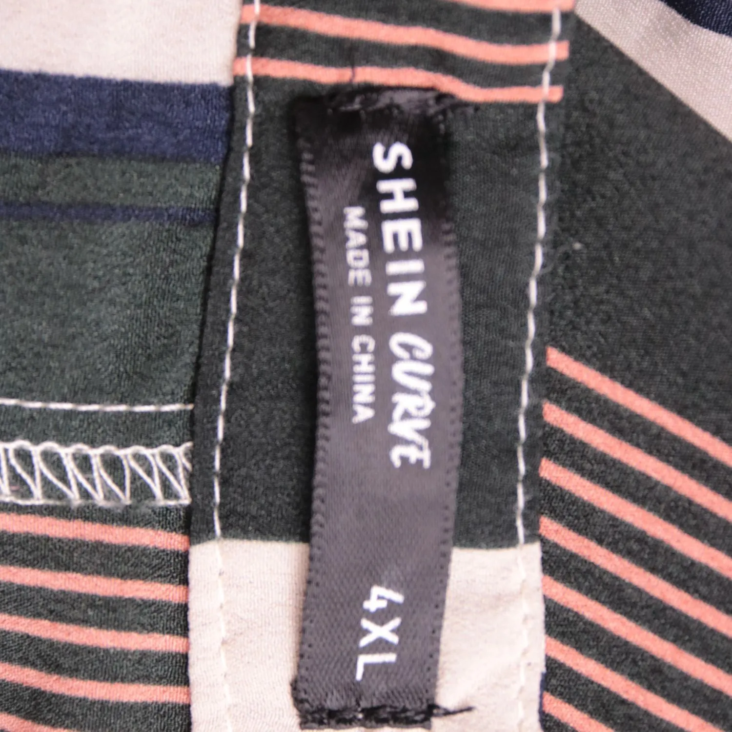 платье SHEIN CURVE