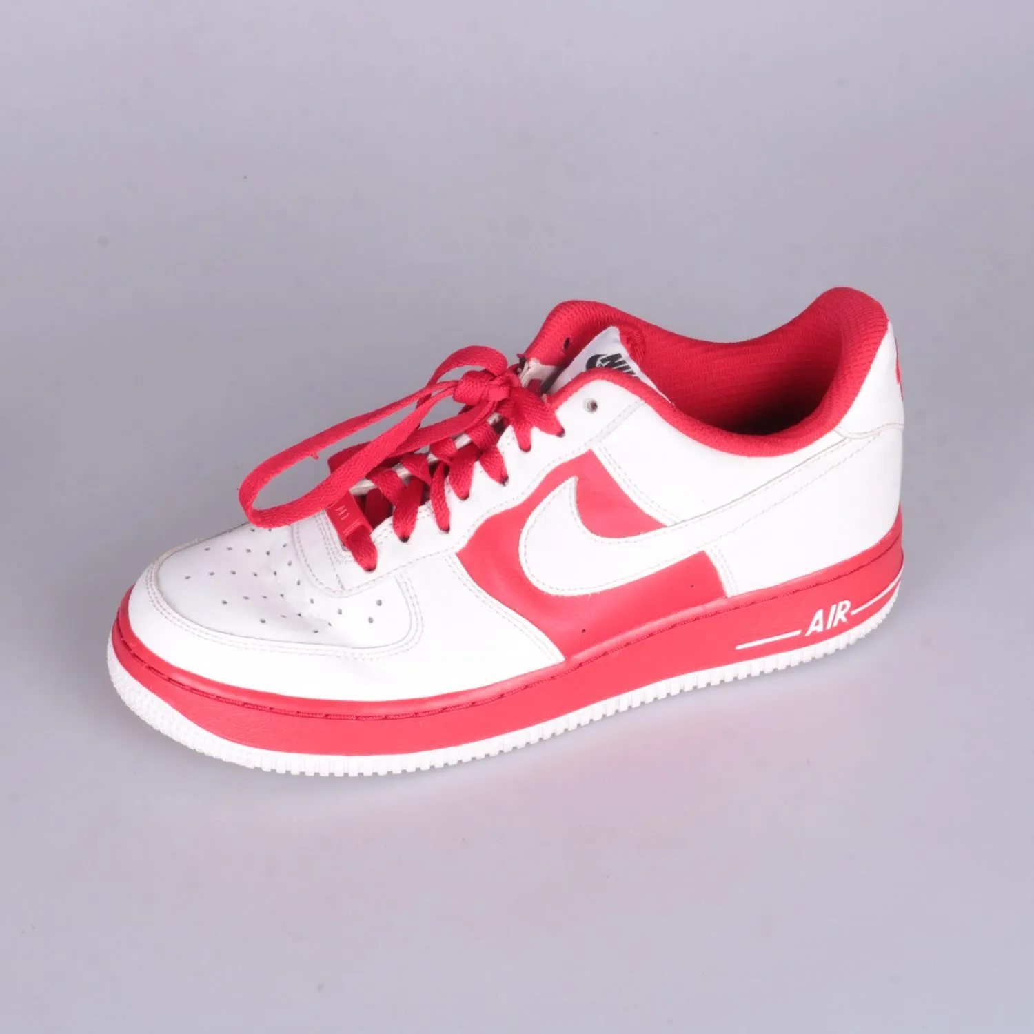 кроссовки Nike